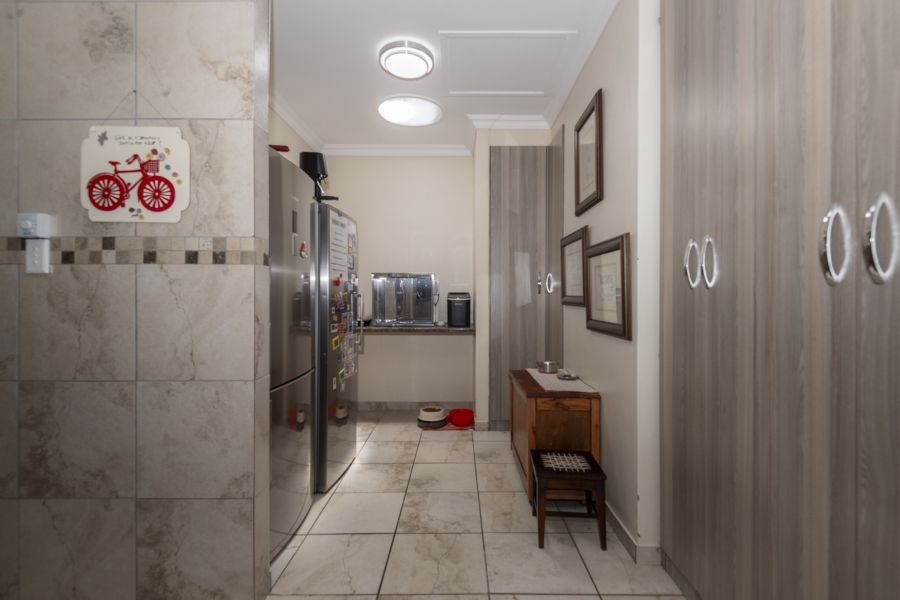 4 Bedroom Property for Sale in Country Club Western Cape